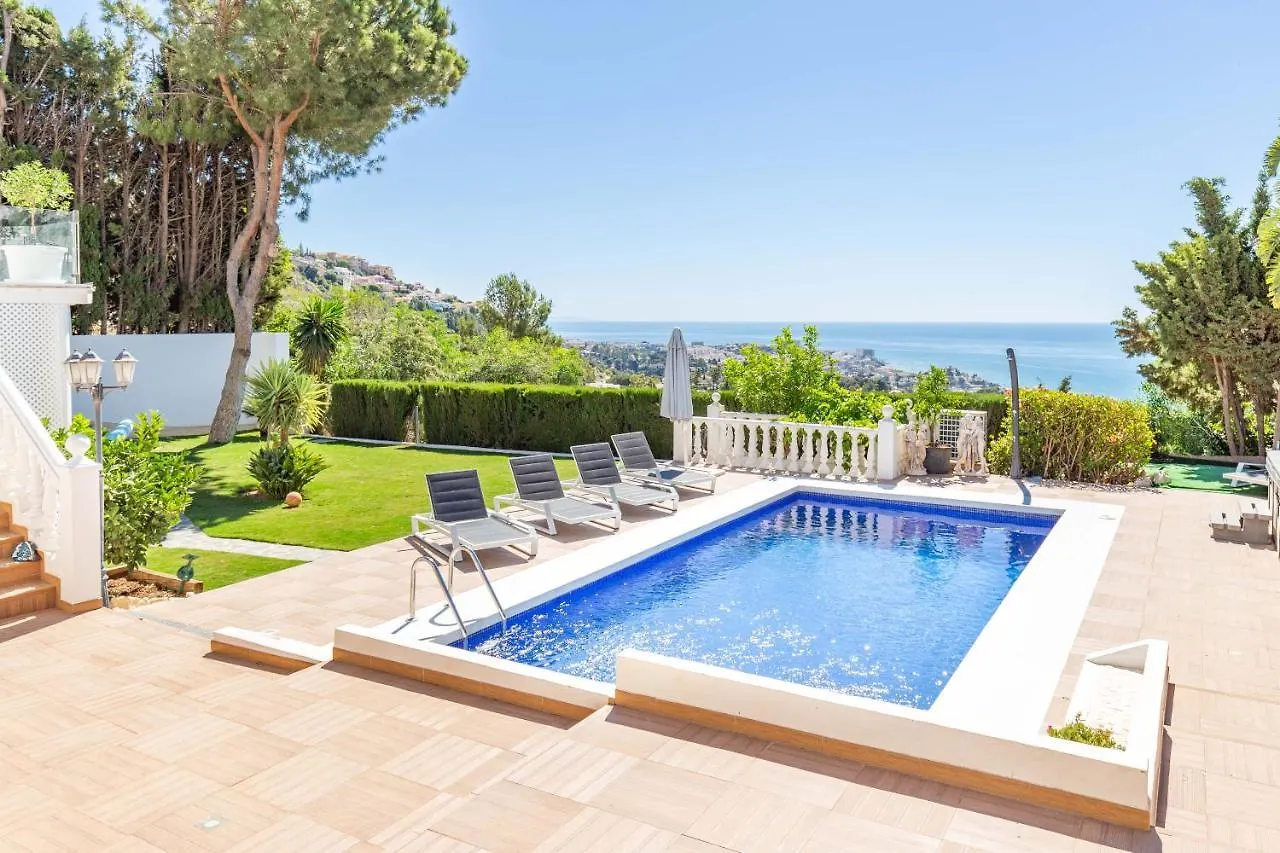 Modern Independent Studio Apt In Luxury Villa Benalmadena