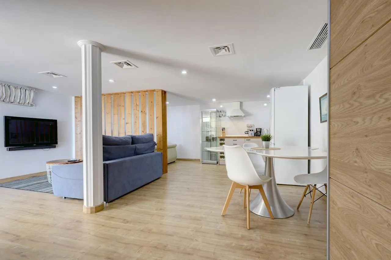 Modern Independent Studio Apt In Luxury Villa Benalmádena